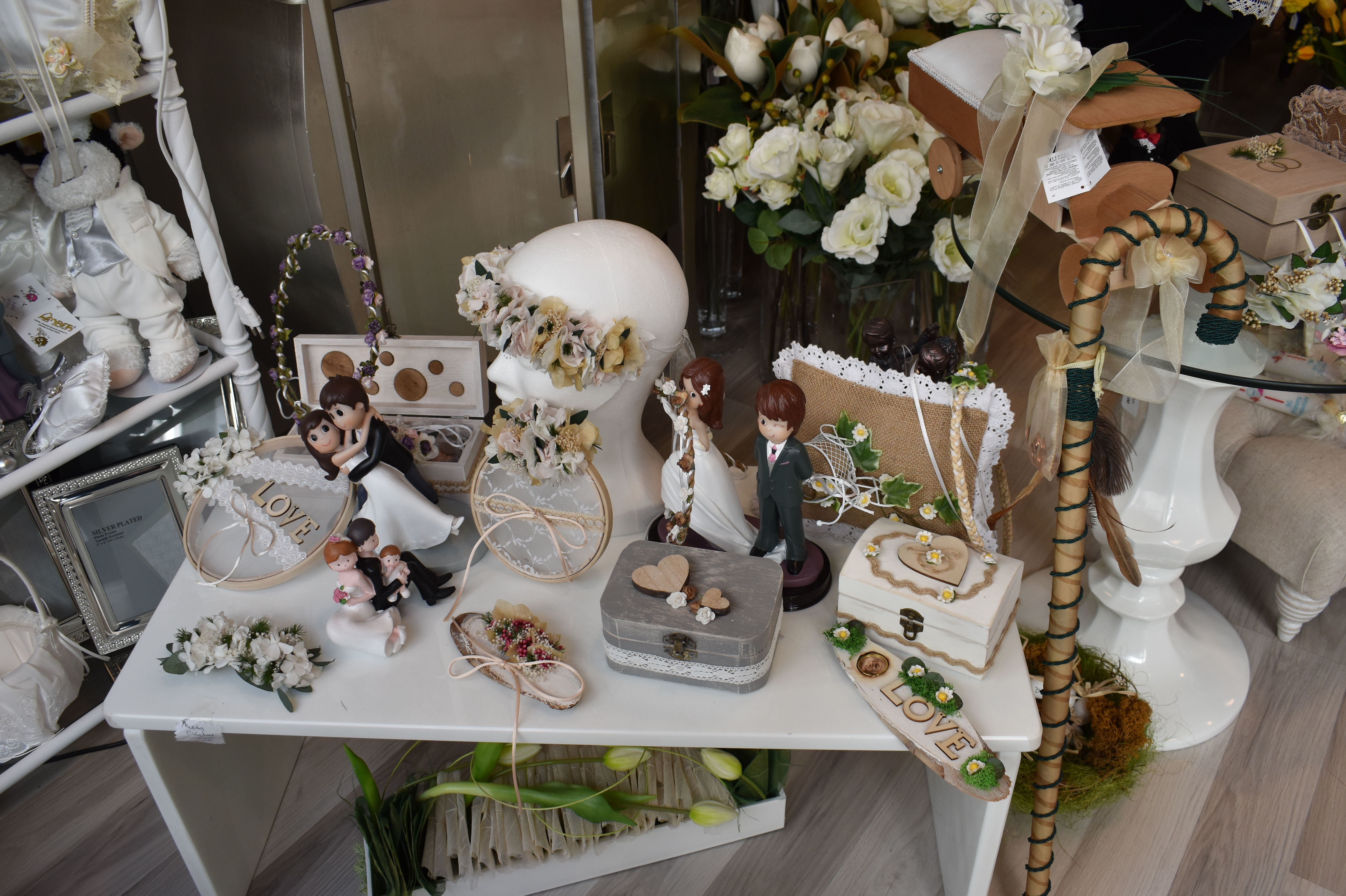 Tocados y complementos de ceremonia: Servicios de Floristería La Ilusión Tocados y complementos de ceremonia: Servicios de Floristería La Ilusión
