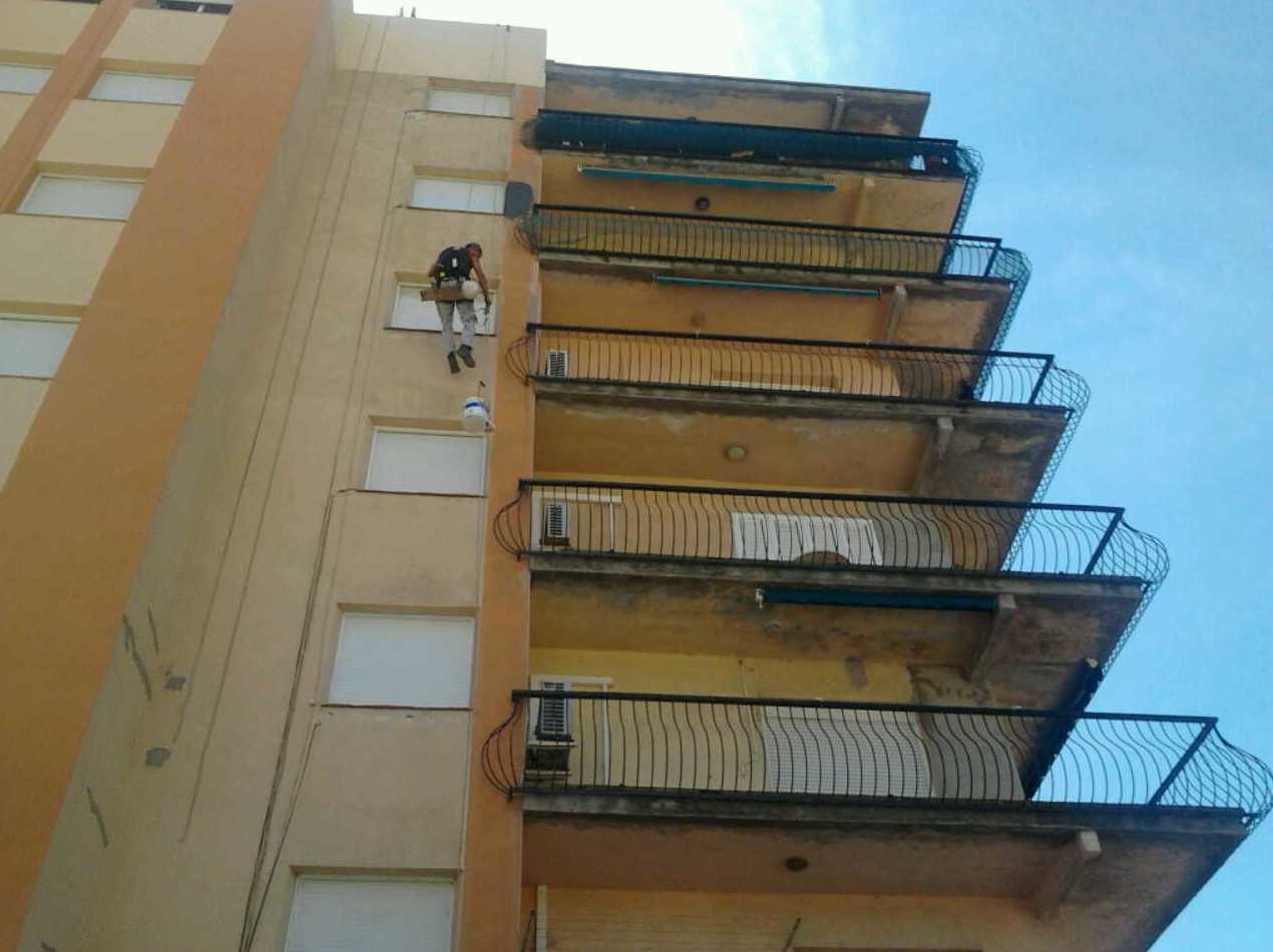 Trabajos verticales: Servicios de APG Façanes Trabajos verticales: Servicios de APG Façanes