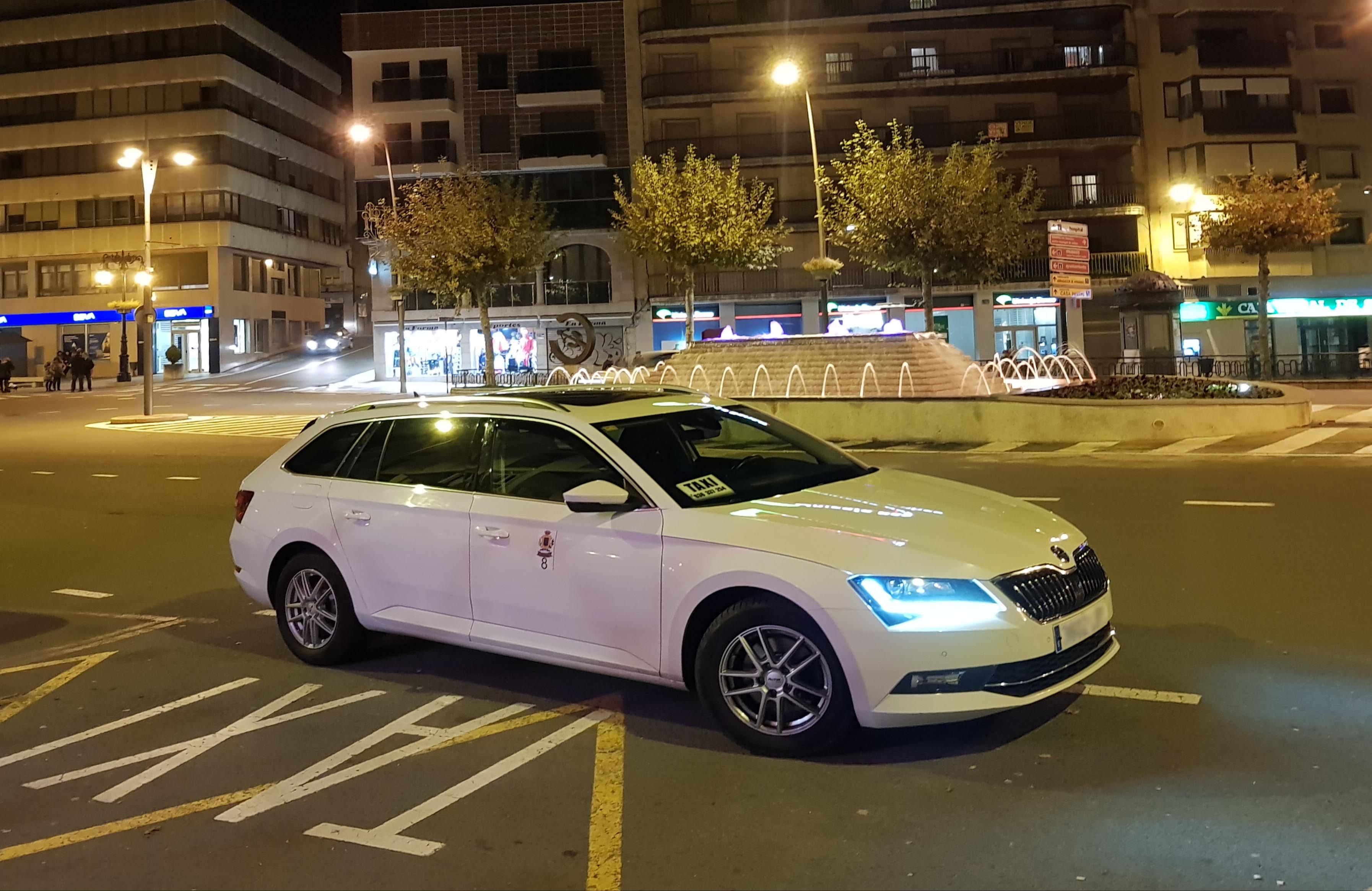 Traslados: Servicios de Taxi Béjar Paco Plaza Traslados: Servicios de Taxi Béjar Paco Plaza