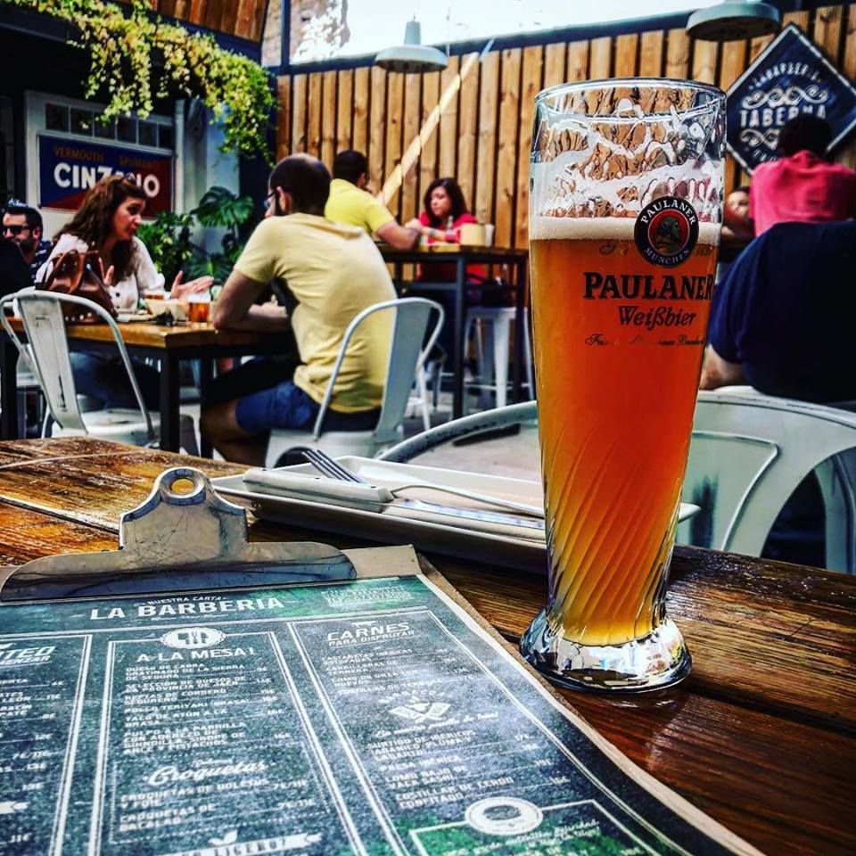 Cervezas del Mundo: Nuestra Carta de La Barbería Baeza Cervezas del Mundo: Nuestra Carta de La Barbería Baeza