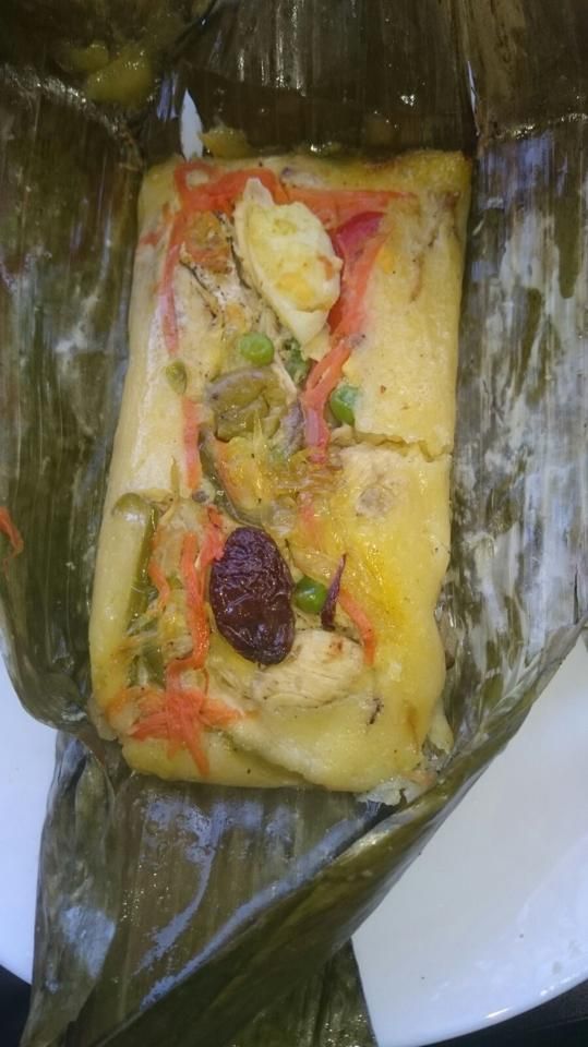 Tamales Oaxagueños en hojas de plátanos: Carta de Cantina La Catrina Tamales Oaxagueños en hojas de plátanos: Carta de Cantina La Catrina