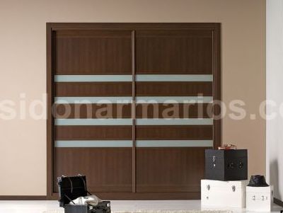 ARMARIO PUERTAS CORREDERAS WENGUE 4 FRANJAS CRISTAL ARMARIO PUERTAS CORREDERAS WENGUE 4 FRANJAS CRISTAL