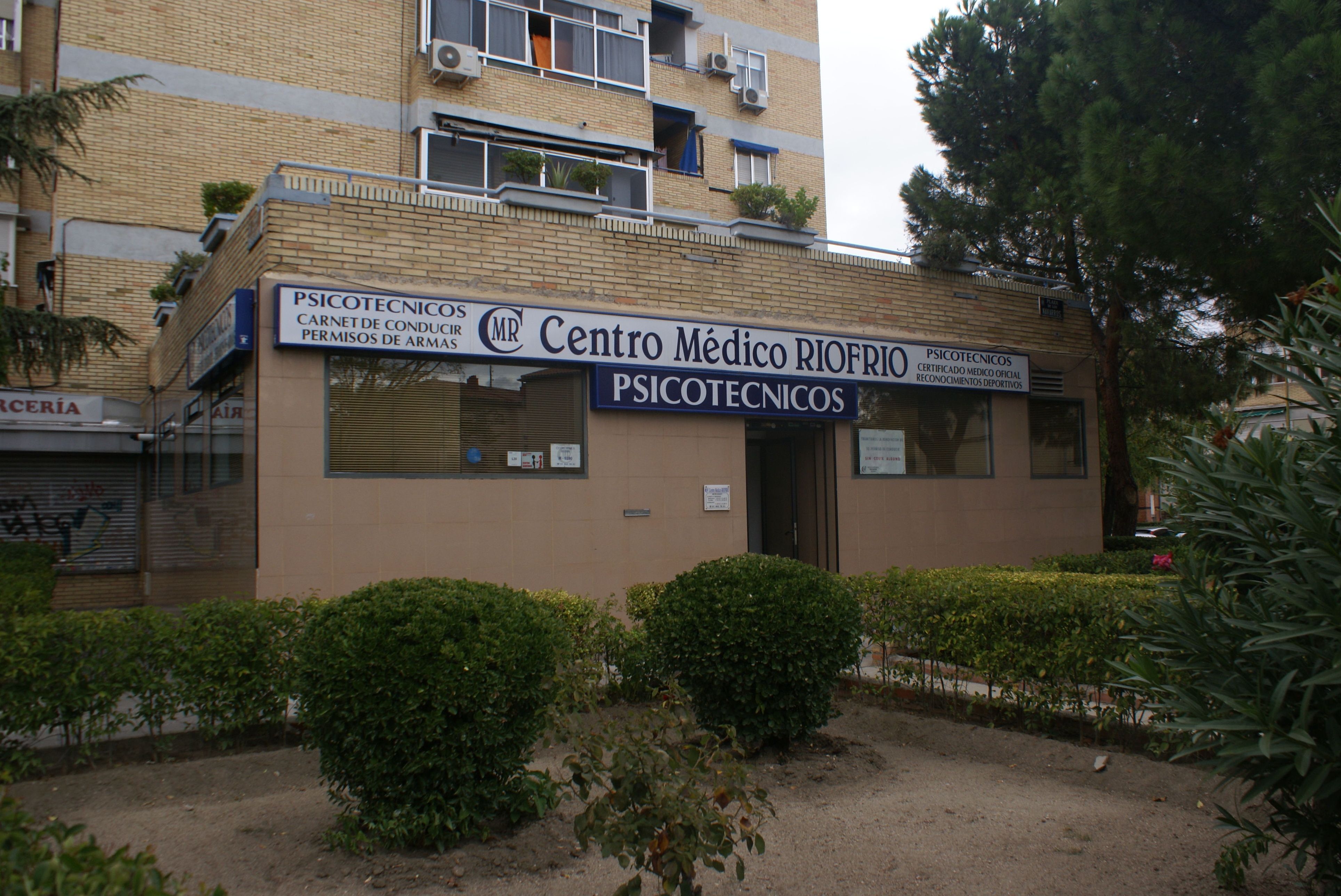 Foto 1 de Reconocimientos y certificados médicos en Madrid | Centro Médico Riofrío