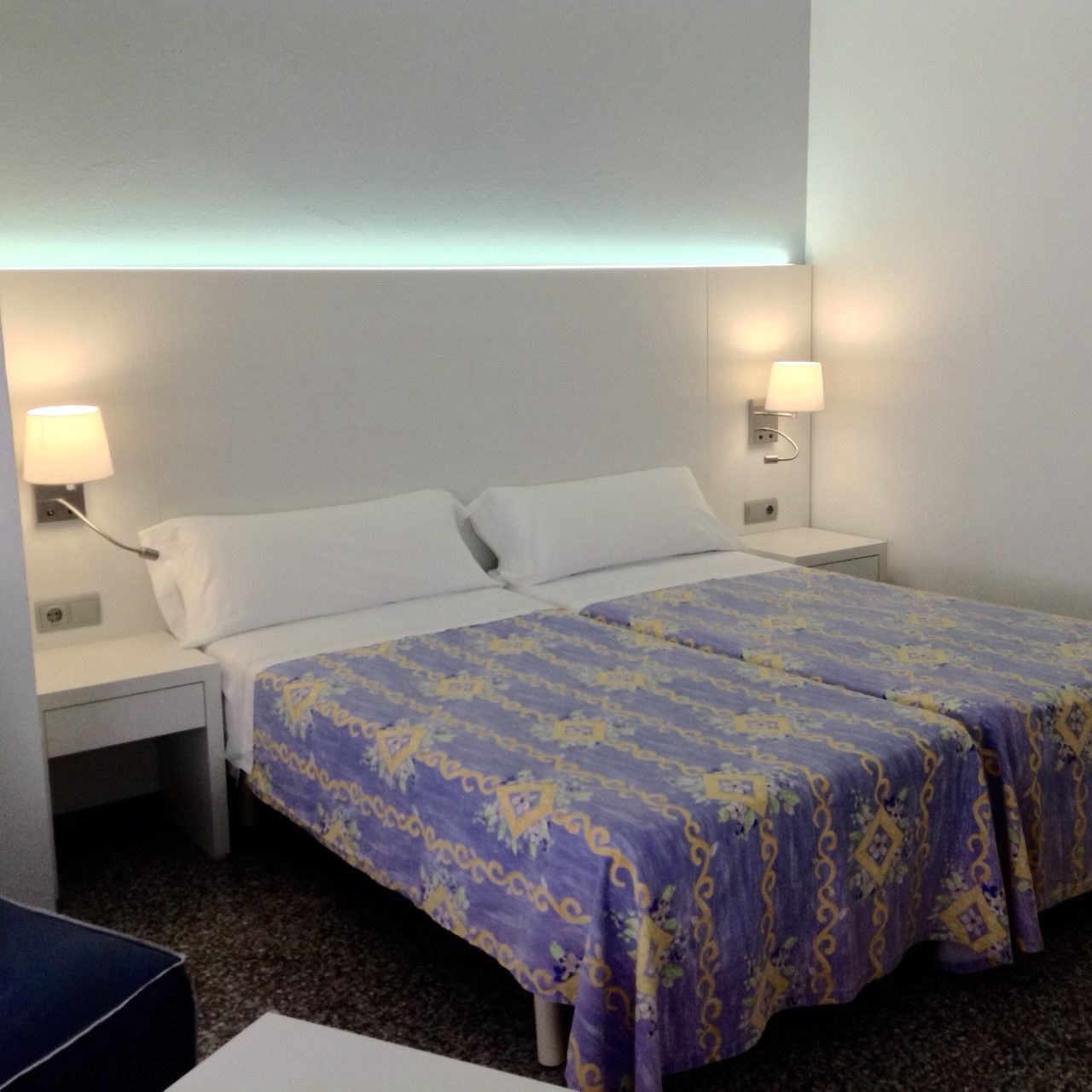 Habitaciones: Servicios de Hostal Pitiusa Habitaciones: Servicios de Hostal Pitiusa