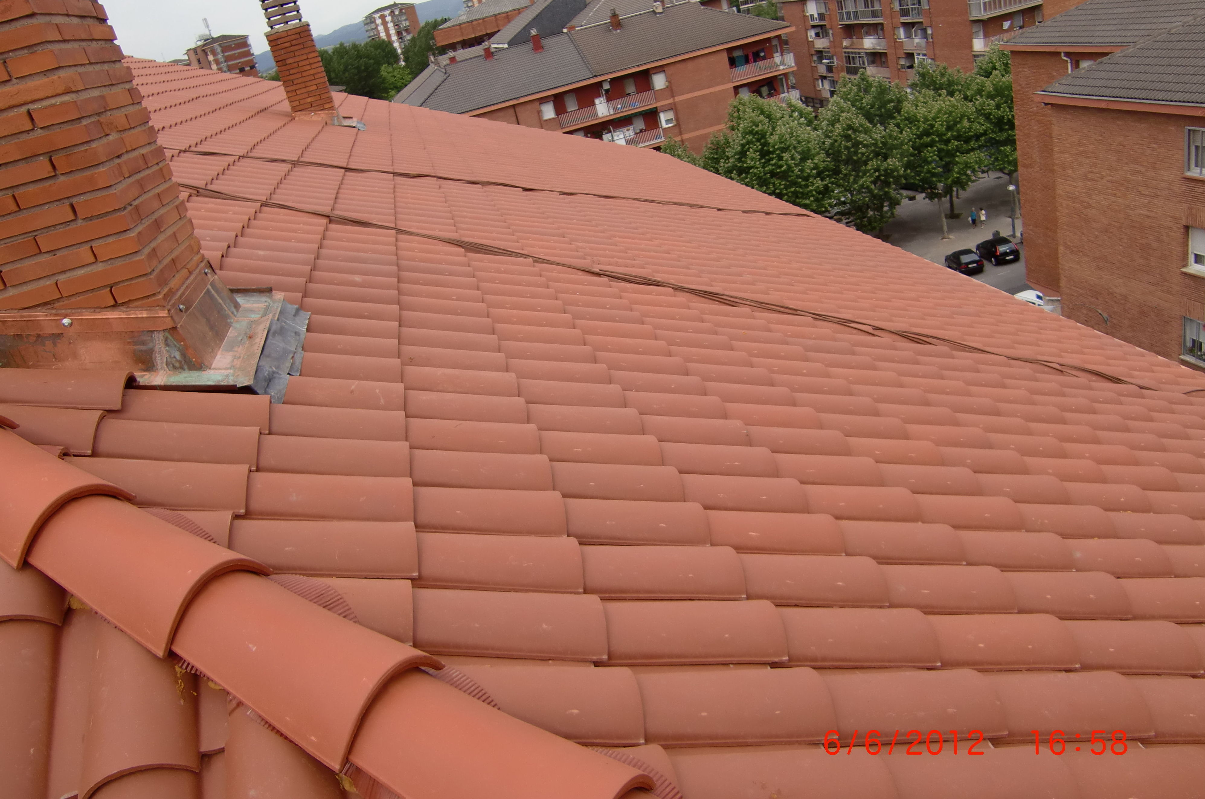 Rehabilitación de tejado en la calle Bernal de Luko, 9 Vitoria-Gasteiz