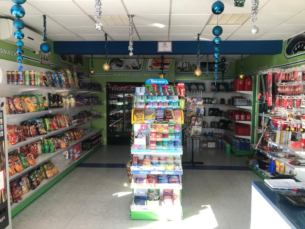 Tienda: Servicios de Estación De Servicio El Rocío Tienda: Servicios de Estación De Servicio El Rocío