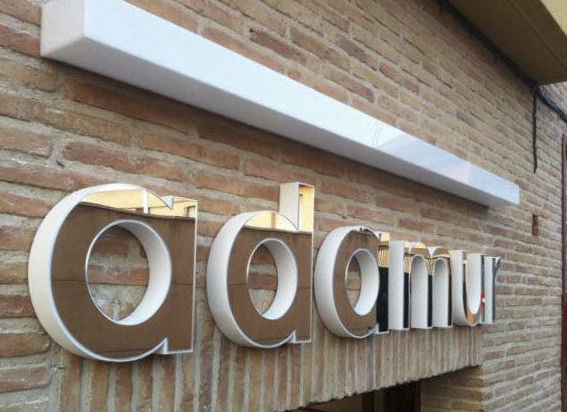 Rotulación y letras corpóreas: Productos de Solargar Rotulación y letras corpóreas: Productos de Solargar