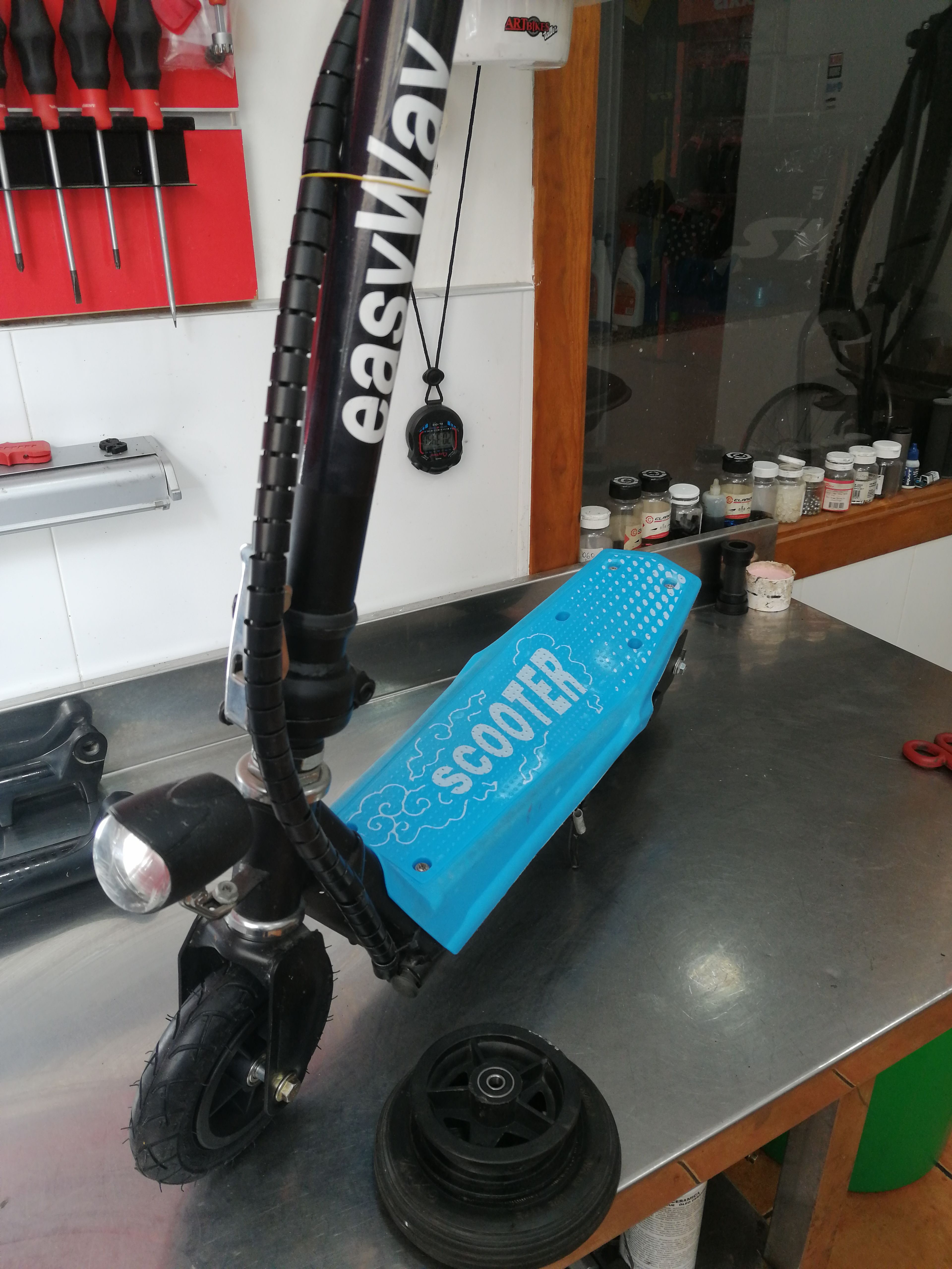 Venta y reparación de patinetes mecánicos y eléctricos: Servicios de Artbikes Venta y reparación de patinetes mecánicos y eléctricos: Servicios de Artbikes