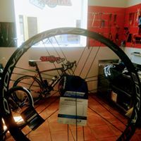 Taller: Servicios de Artbikes Taller: Servicios de Artbikes