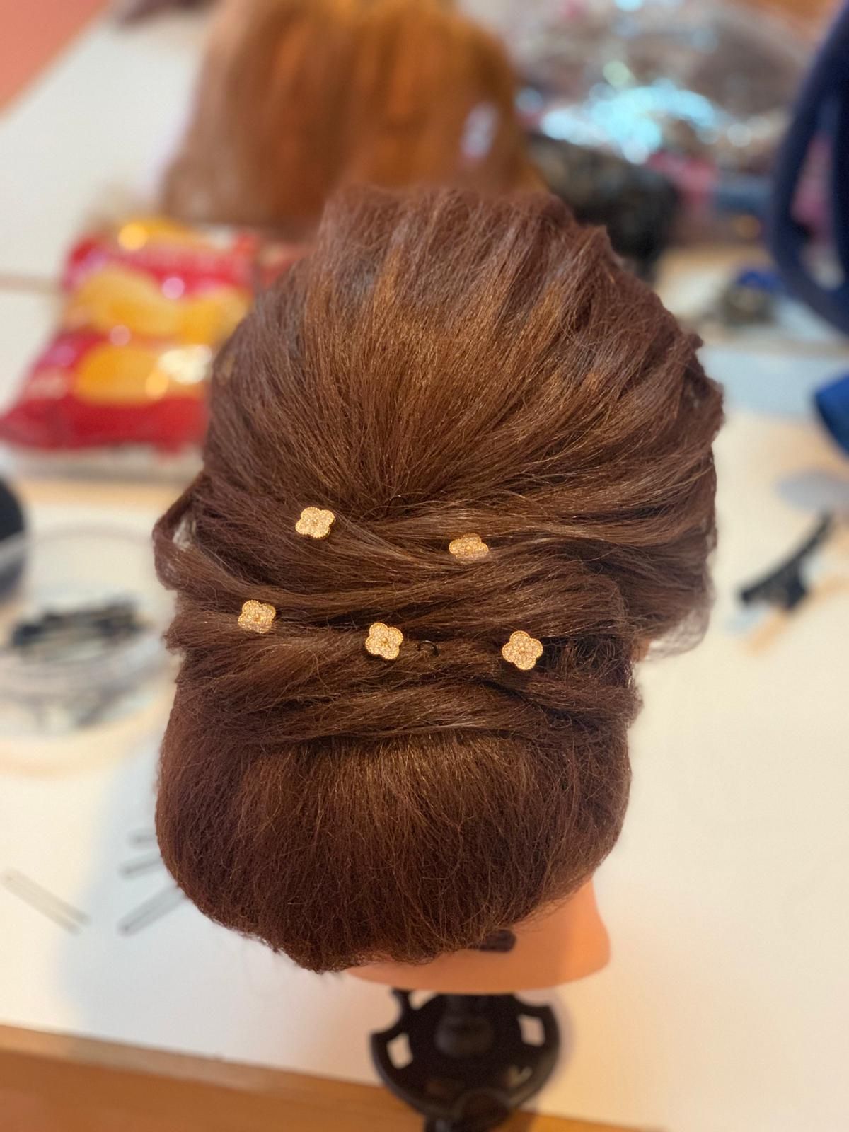 Auxiliar de Peluquería: Cursos peluquería y estética de Vevey Auxiliar de Peluquería: Cursos peluquería y estética de Vevey