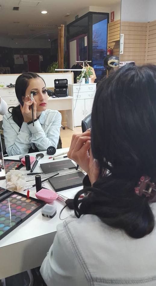 Auxiliar de Estética: Cursos peluquería y estética de Vevey Auxiliar de Estética: Cursos peluquería y estética de Vevey