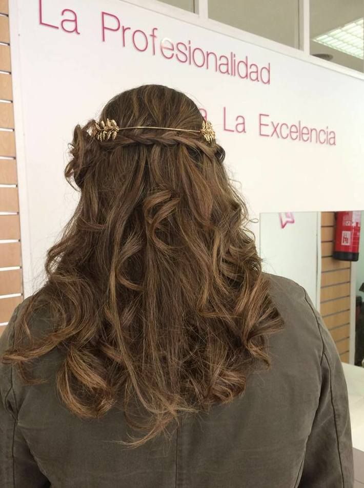 Oficial de Peluquería: Cursos peluquería y estética de Vevey Oficial de Peluquería: Cursos peluquería y estética de Vevey