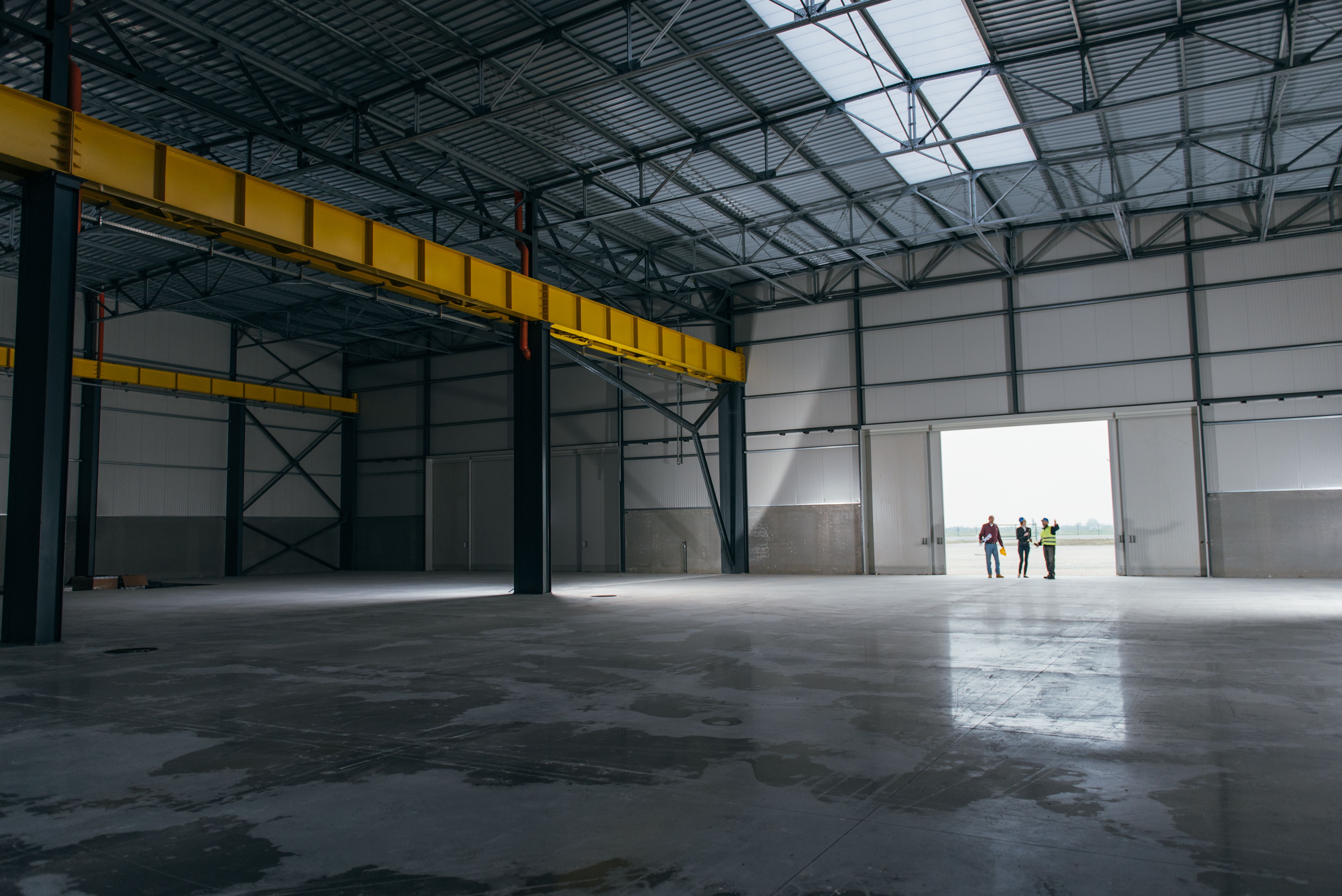 Construcción de naves: Productos y servicios de Hormigones Herencia Construcción de naves: Productos y servicios de Hormigones Herencia