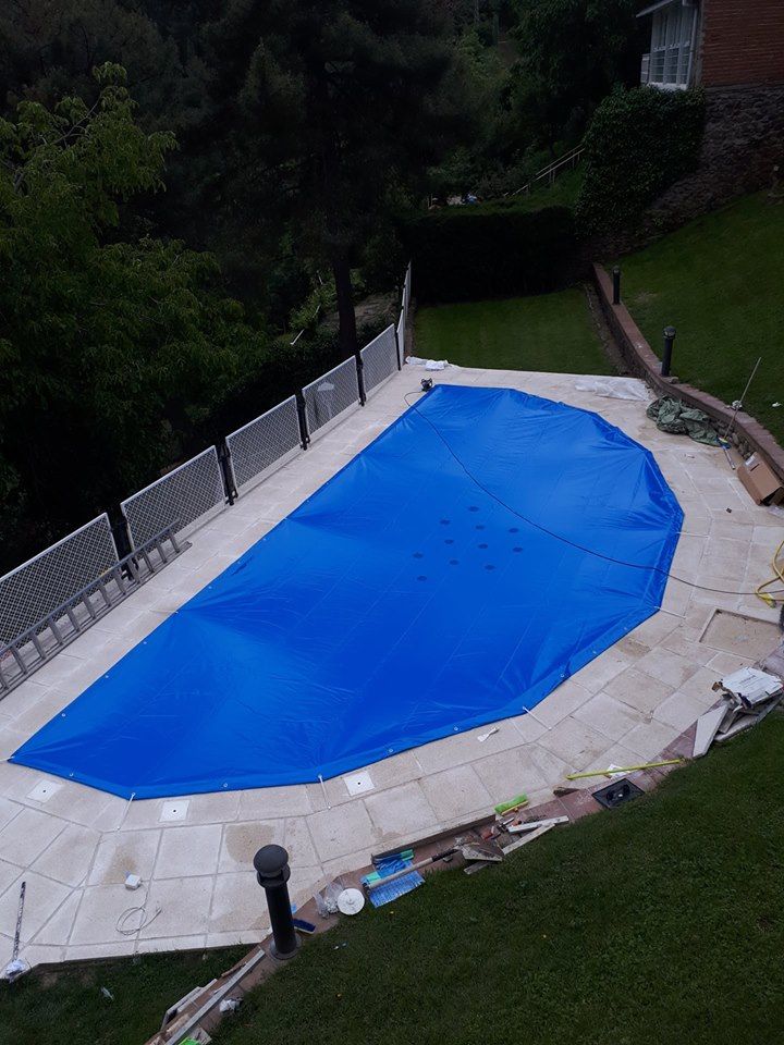 Cobertores: Servicios de Piscinas Blázquez Cobertores: Servicios de Piscinas Blázquez