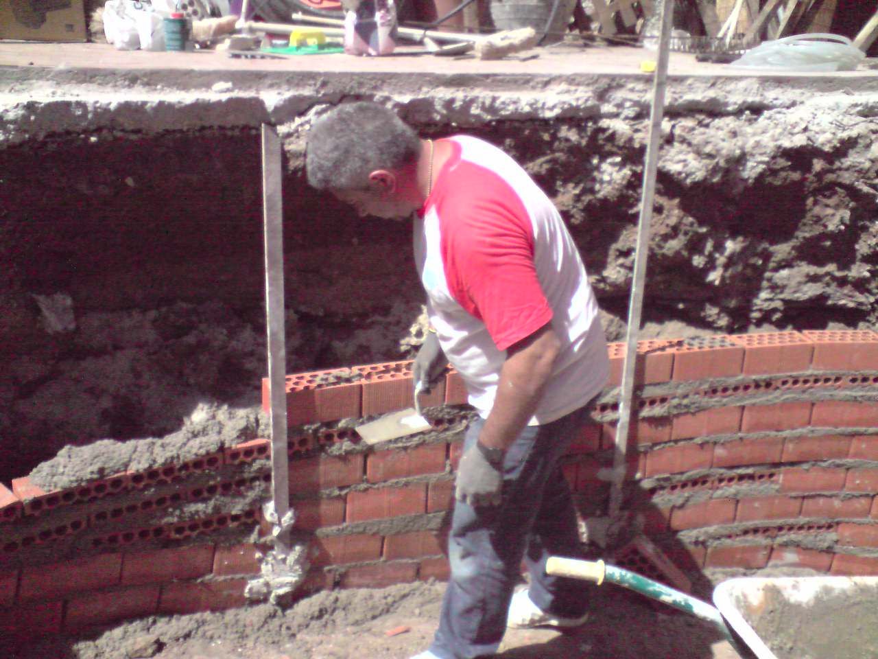 Construcción con hormigón proyectado: Servicios de Piscinas Blázquez Construcción con hormigón proyectado: Servicios de Piscinas Blázquez