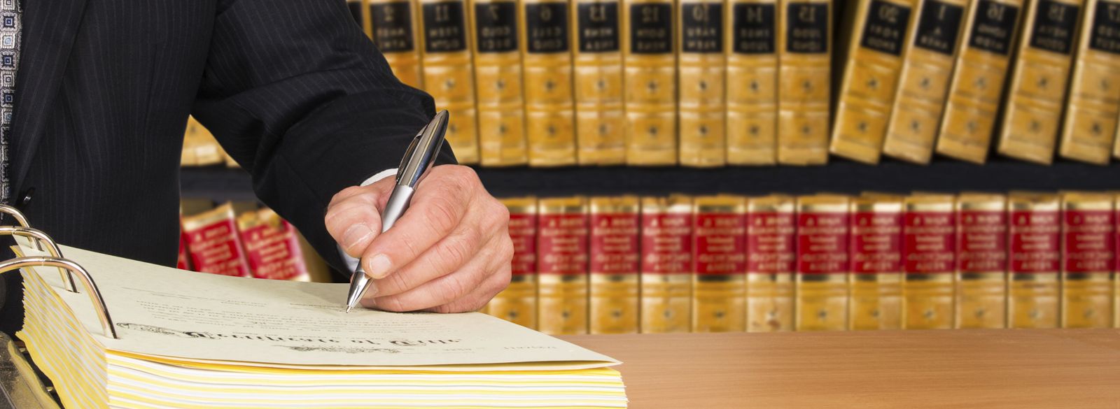 Propiedad Industrial e Intelectual y Derecho de las Nuevas Tecnologías: Áreas Legales de Cifuentes Legal Propiedad Industrial e Intelectual y Derecho de las Nuevas Tecnologías: Áreas Legales de Cifuentes Legal