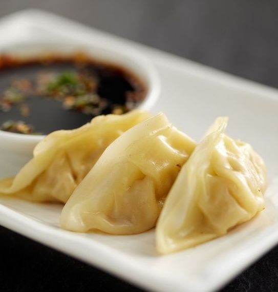 Gyoza al vapor: Carta de Sushi Time Buffet Libre Gyoza al vapor: Carta de Sushi Time Buffet Libre