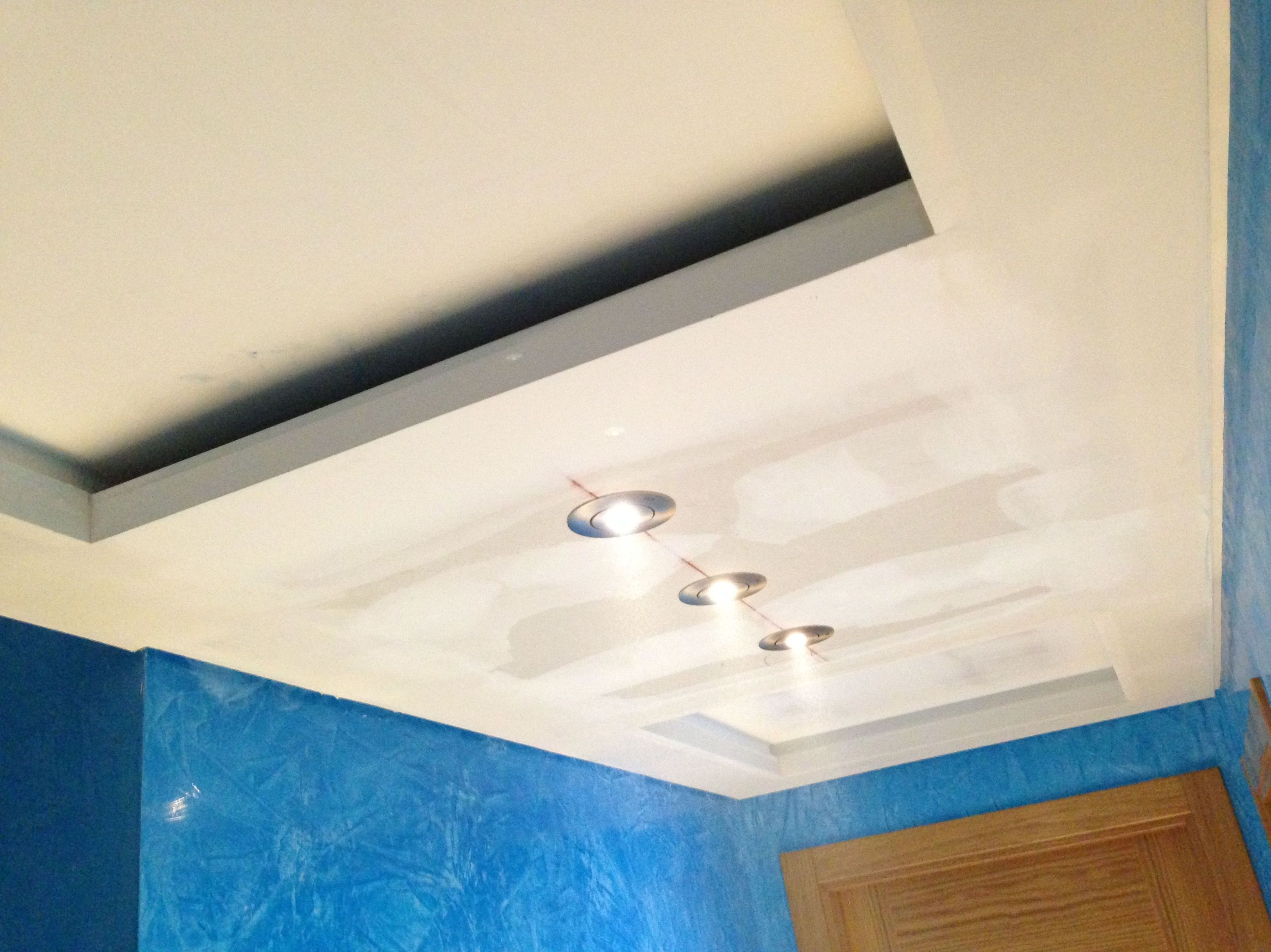 Foseados decorativos en falsos techos: Servicios de Bergen Modular Foseados decorativos en falsos techos: Servicios de Bergen Modular