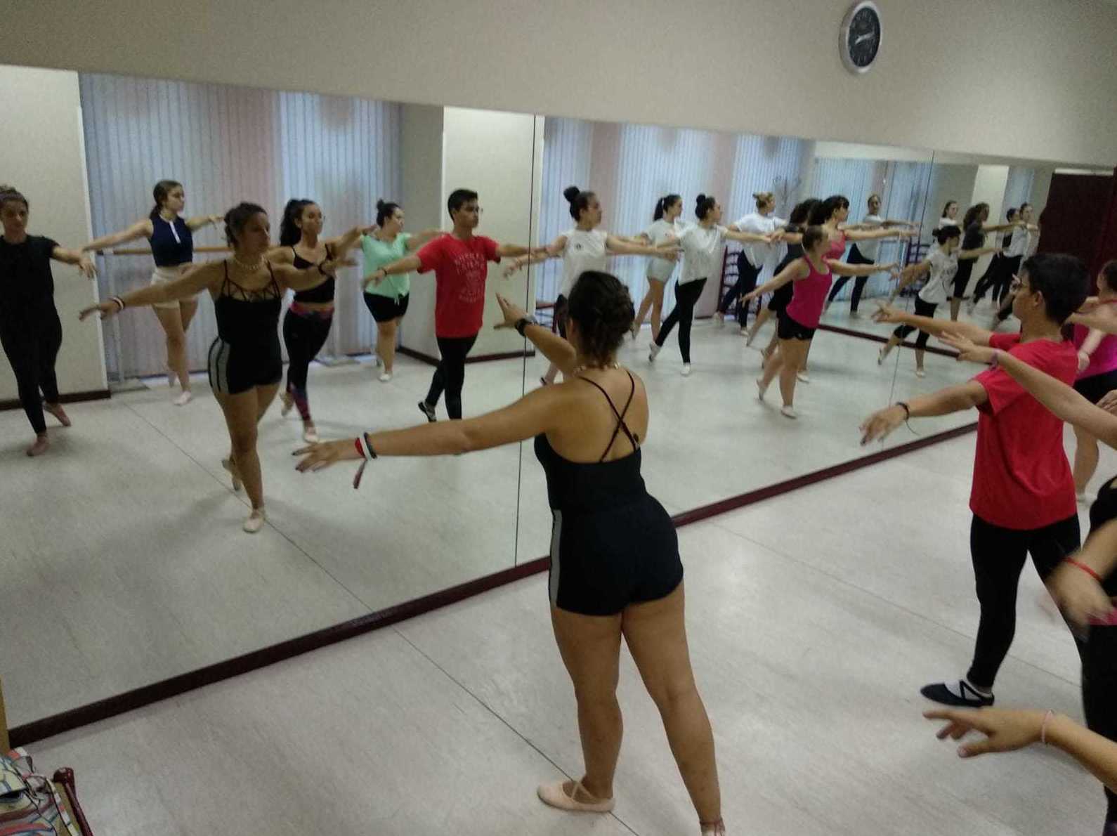 Foto 3 de Academias de bailes de salón en Coslada | Estudio de Danza Daphne