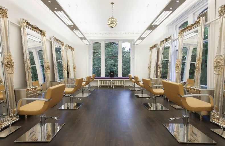 Salón de peluquería de Nelson Mobilier Salón de peluquería de Nelson Mobilier