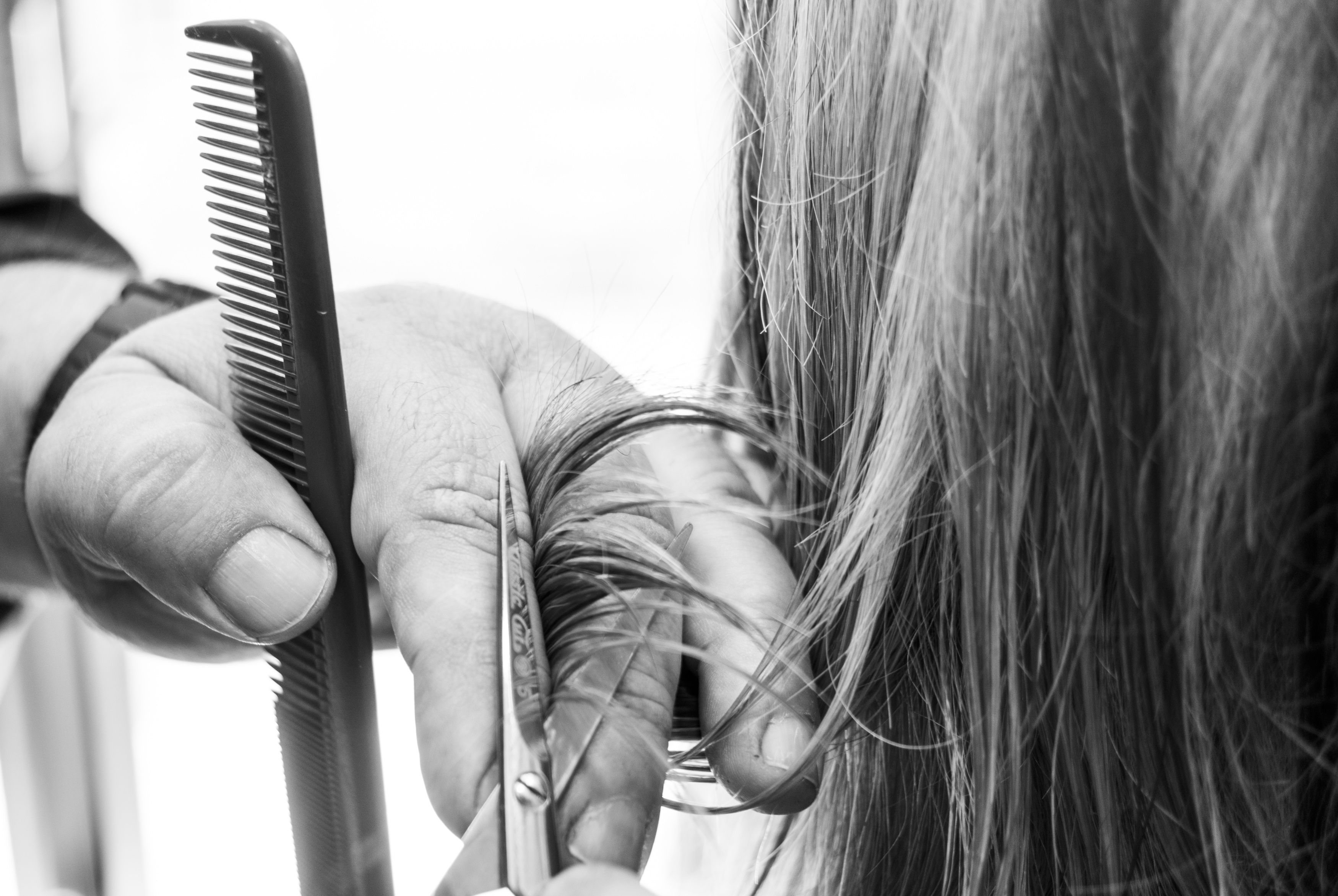 Realizamos cortes de pelo para mujer, desde cortes clÃ¡sicos hasta los de tendencia