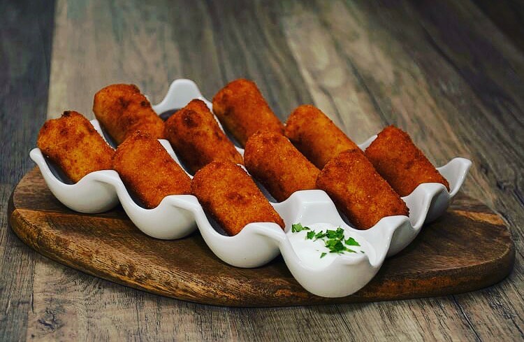 CROQUETAS CASERAS: Carta de Asador El Pollo Dorado CROQUETAS CASERAS: Carta de Asador El Pollo Dorado