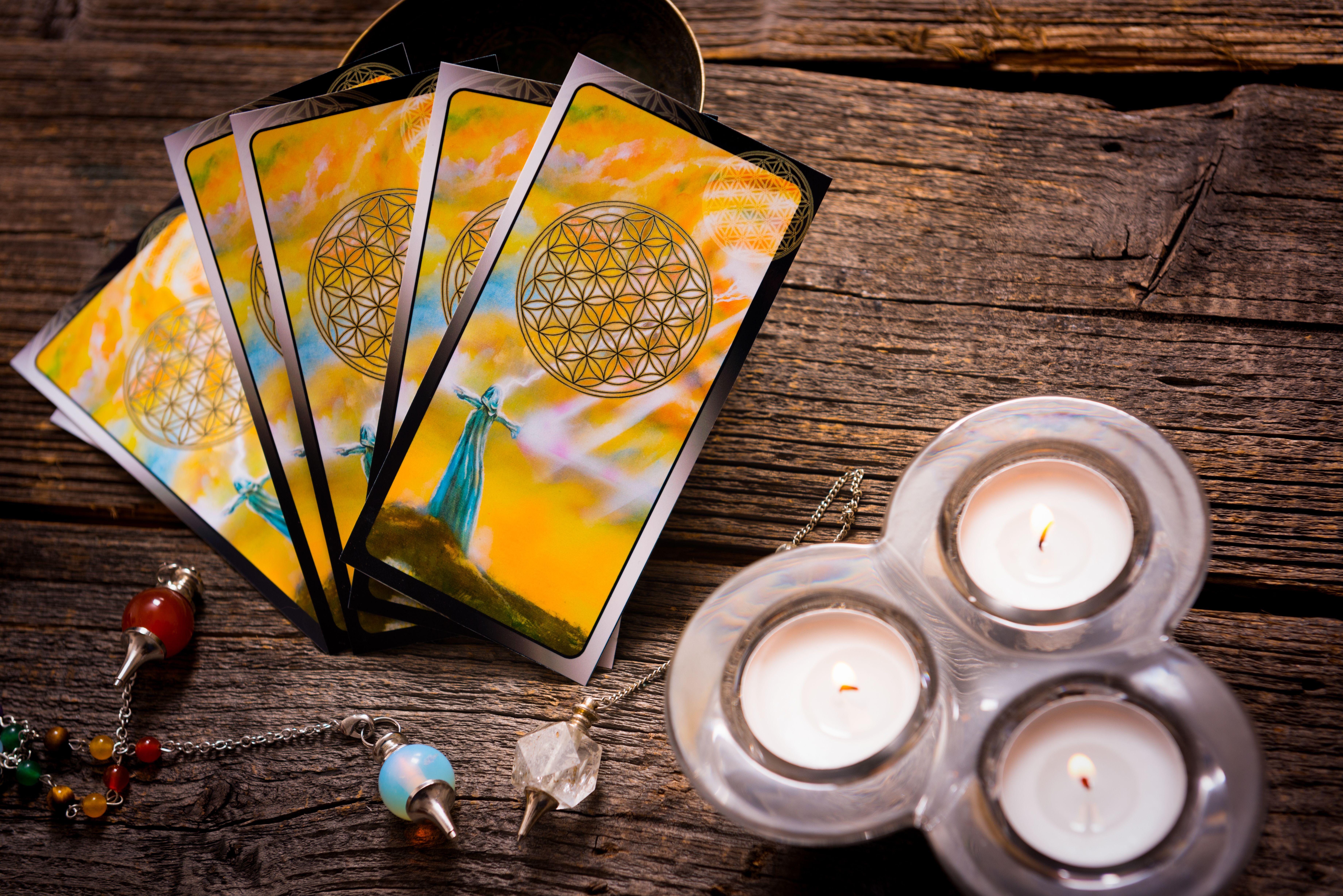Consulta de tarot presencial y telefónica: Servicios de Centro M.A. Consulta de tarot presencial y telefónica: Servicios de Centro M.A.