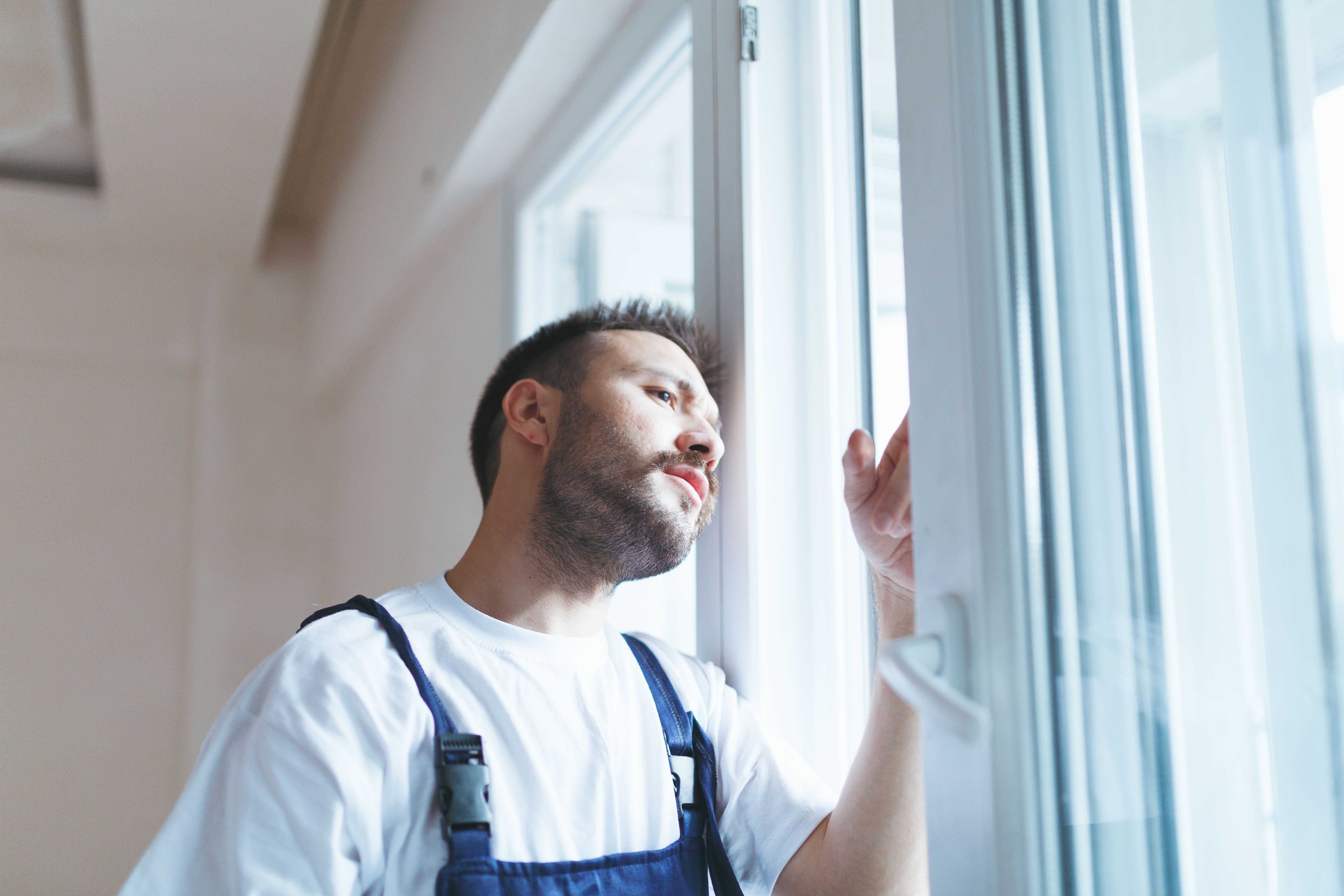 Instalación de ventanas y puertas: Servicios de Reformas Julián Instalación de ventanas y puertas: Servicios de Reformas Julián