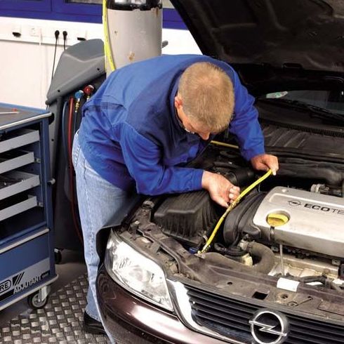 Revisiones de su automóvil : Servicios de Talleres ARG Revisiones de su automóvil : Servicios de Talleres ARG