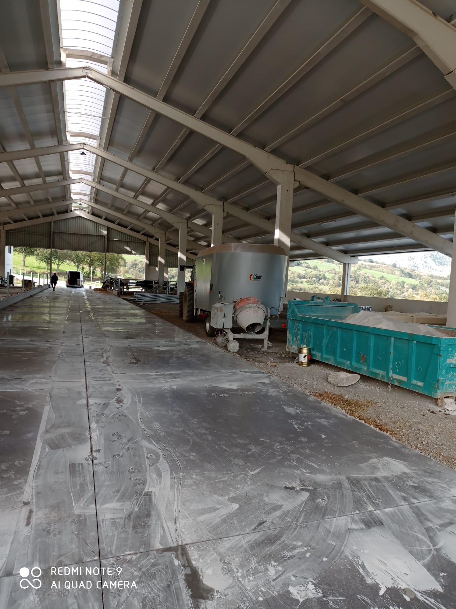 Mantenimiento de soleras de hormigón impreso y pistas deportivas: Servicios de Pavimentos Asón Mantenimiento de soleras de hormigón impreso y pistas deportivas: Servicios de Pavimentos Asón