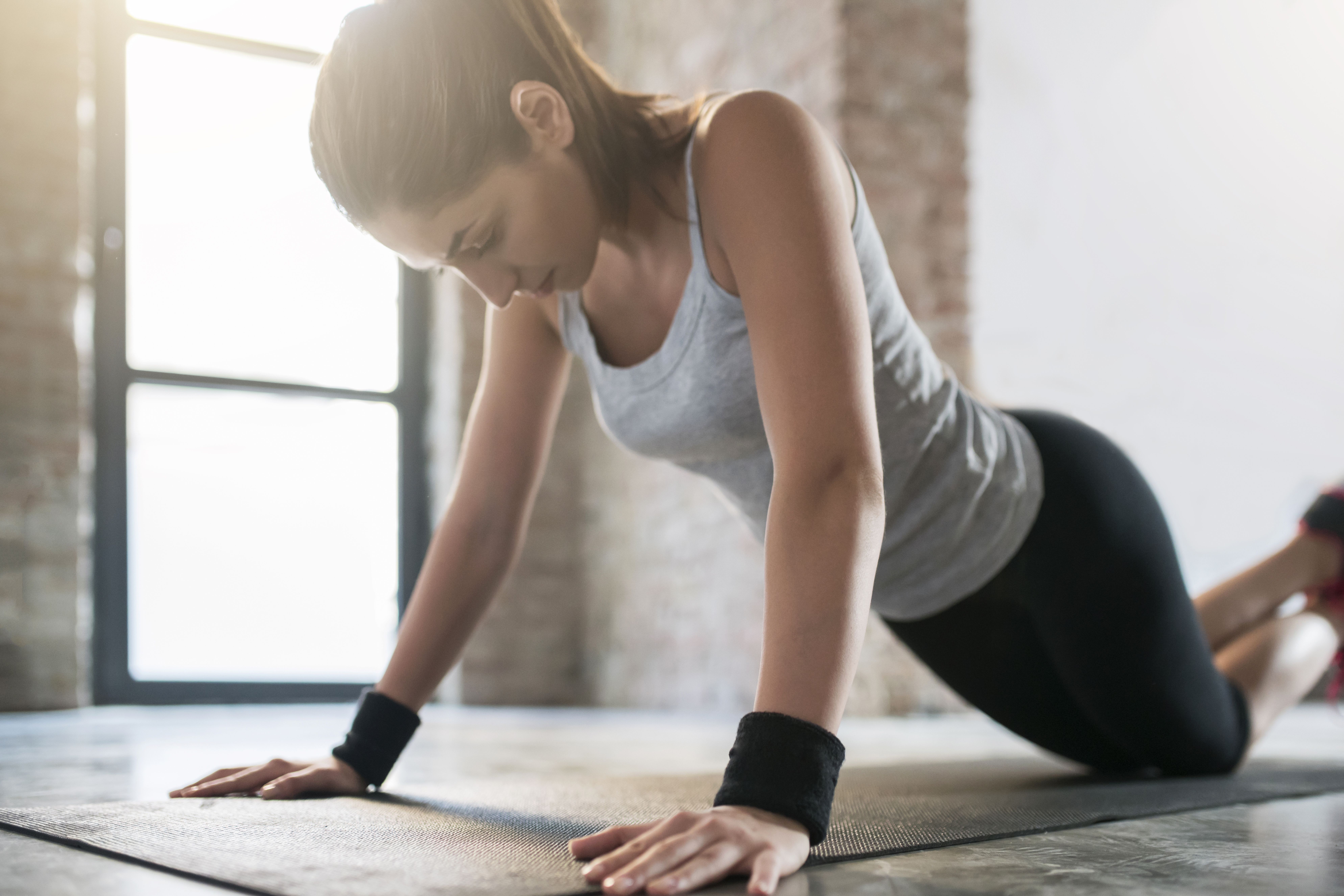 Hatha: Clases y horarios de Vedanta Yoga Hatha: Clases y horarios de Vedanta Yoga
