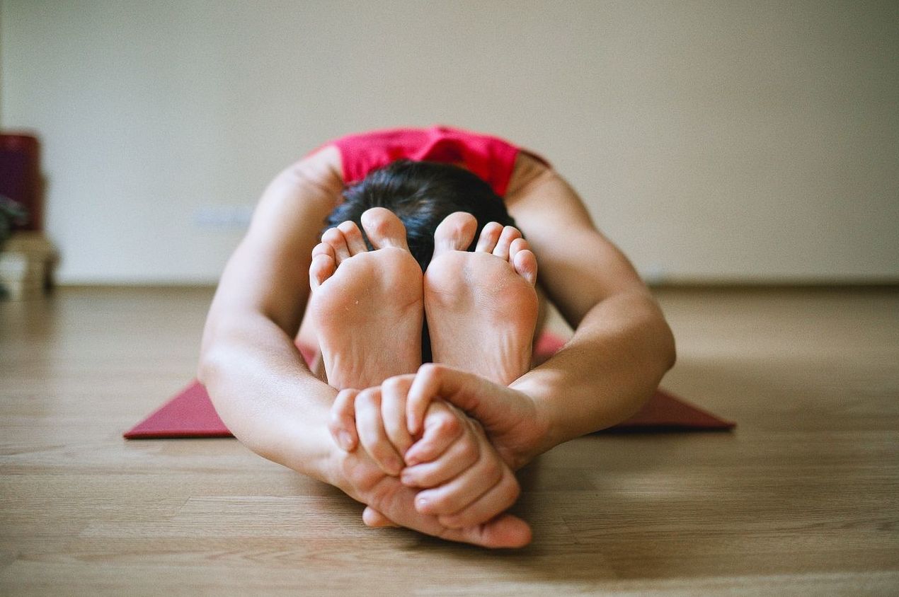 Yoga Postparto: Clases, horarios y precios de Vedanta Yoga Yoga Postparto: Clases, horarios y precios de Vedanta Yoga