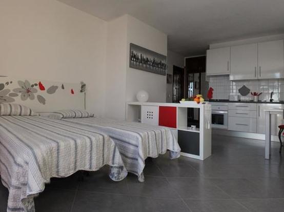 Estudio en Paradise Court, San Eugenio Alto, 128.000€: Alquiler y venta de Inmobiliaria Parque Galeón Estudio en Paradise Court, San Eugenio Alto, 128.000€: Alquiler y venta de Inmobiliaria Parque Galeón