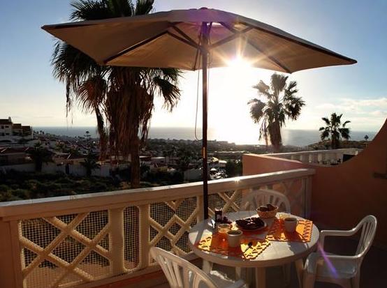 Estudio en Paradise Court, San Eugenio Alto, 128.000€: Alquiler y venta de Inmobiliaria Parque Galeón Estudio en Paradise Court, San Eugenio Alto, 128.000€: Alquiler y venta de Inmobiliaria Parque Galeón
