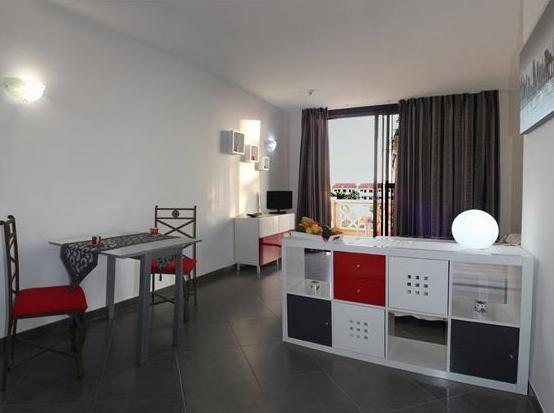Estudio en Paradise Court, San Eugenio Alto, 128.000€: Alquiler y venta de Inmobiliaria Parque Galeón Estudio en Paradise Court, San Eugenio Alto, 128.000€: Alquiler y venta de Inmobiliaria Parque Galeón
