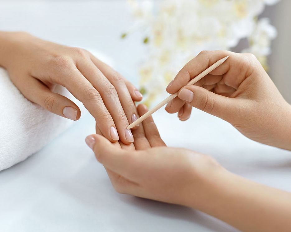 Manicura y pedicura: Servicios y productos de Peluquería Almu Manicura y pedicura: Servicios y productos de Peluquería Almu