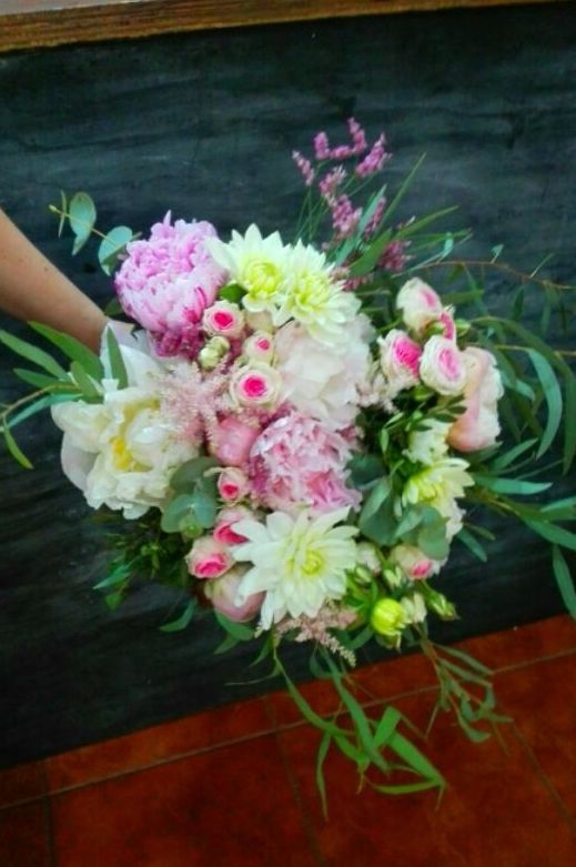 Ramos de novia: Floristería de El Jardín de Charlotte Ramos de novia: Floristería de El Jardín de Charlotte