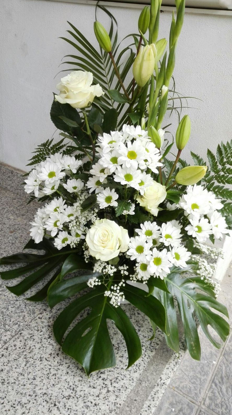 Funerary art: Florist de El Jardín de Charlotte Funerary art: Florist de El Jardín de Charlotte