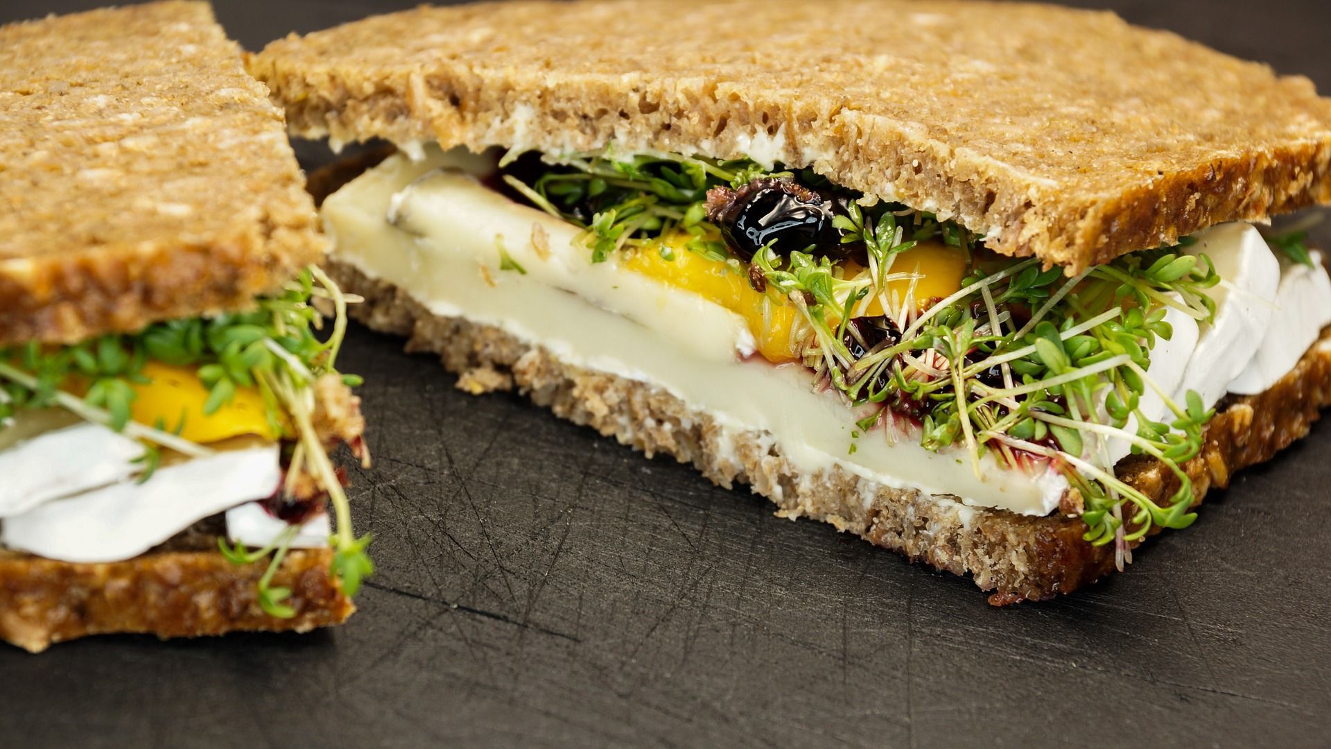 Sándwiches: Nuestra carta de Restaurante La Trufa Sándwiches: Nuestra carta de Restaurante La Trufa
