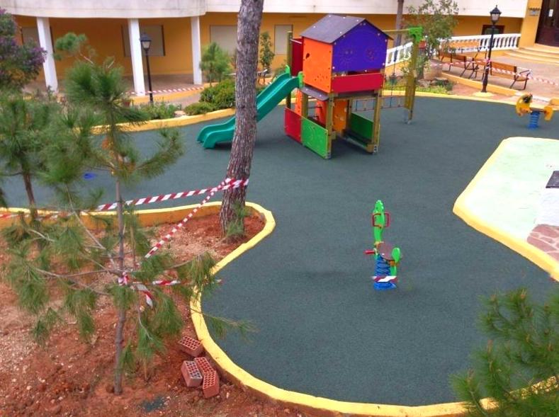 Caucho continuo ElastyPark Fino: PRODUCTOS y SERVICIOS de Pavimentos de Caucho Caucho continuo ElastyPark Fino: PRODUCTOS y SERVICIOS de Pavimentos de Caucho
