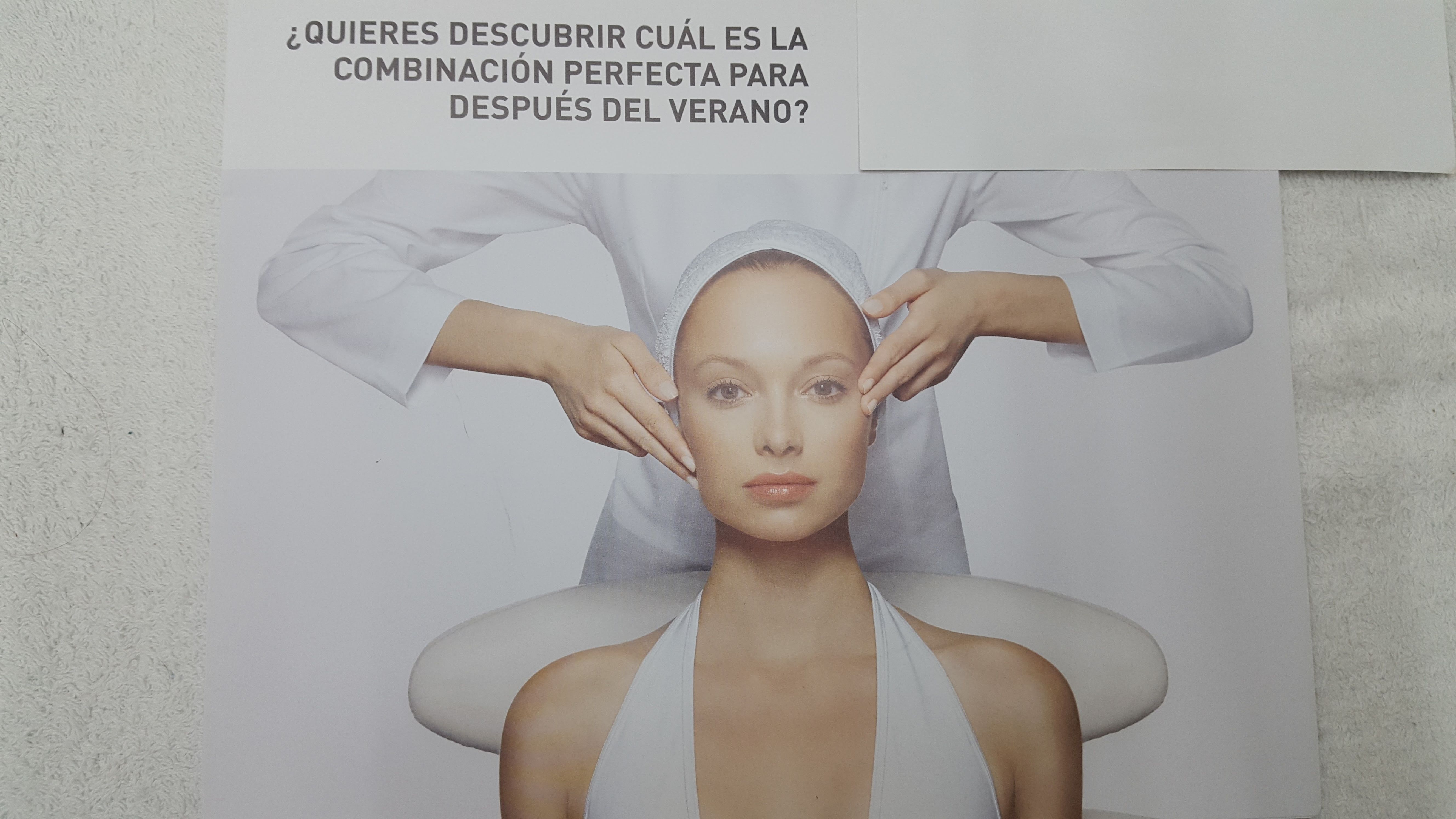 Tratamiento regenerador y exfoliante: Tratamientos de Azul Salón De Belleza Tratamiento regenerador y exfoliante: Tratamientos de Azul Salón De Belleza