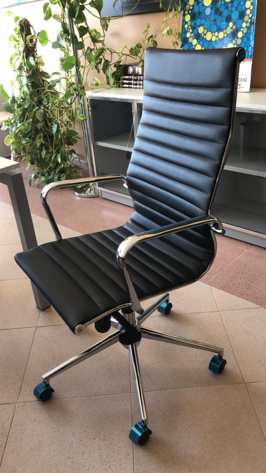 Sillas y sillones de oficina: Muebles y equipos de oficina de Caofi, S.L. Sillas y sillones de oficina: Muebles y equipos de oficina de Caofi, S.L.