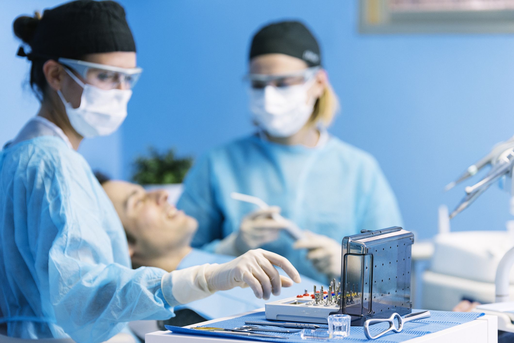Urgencias dentales: Servicios y casos de clínica dental DR. MOLINETE