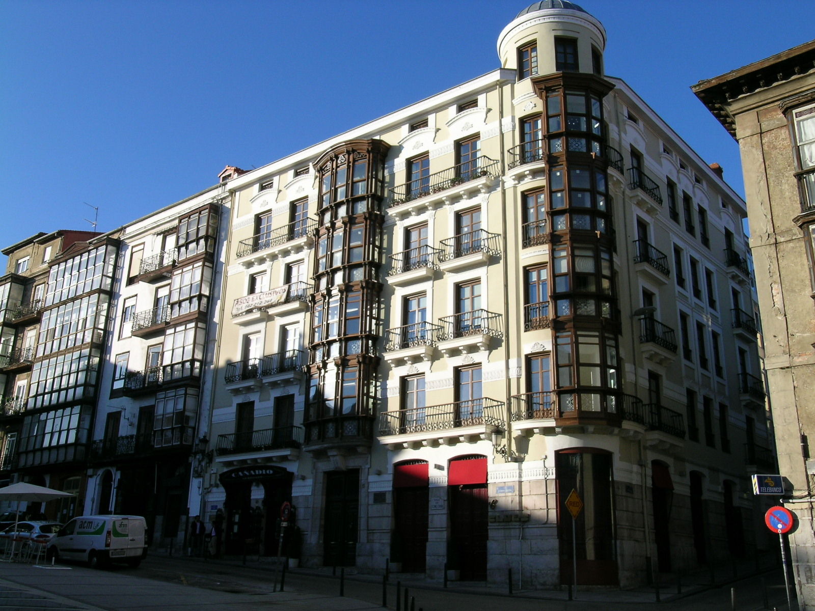 RehabilitaciÃ³n de edificio de viviendas en Santander