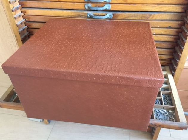 Caja para armario: Catálogo de Cartonajes A. Tolosa, S.L. Caja para armario: Catálogo de Cartonajes A. Tolosa, S.L.