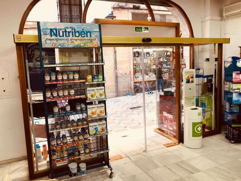 Puertas Automáticas de Cristal: Servicios de Automatismos Montidoor Puertas Automáticas de Cristal: Servicios de Automatismos Montidoor