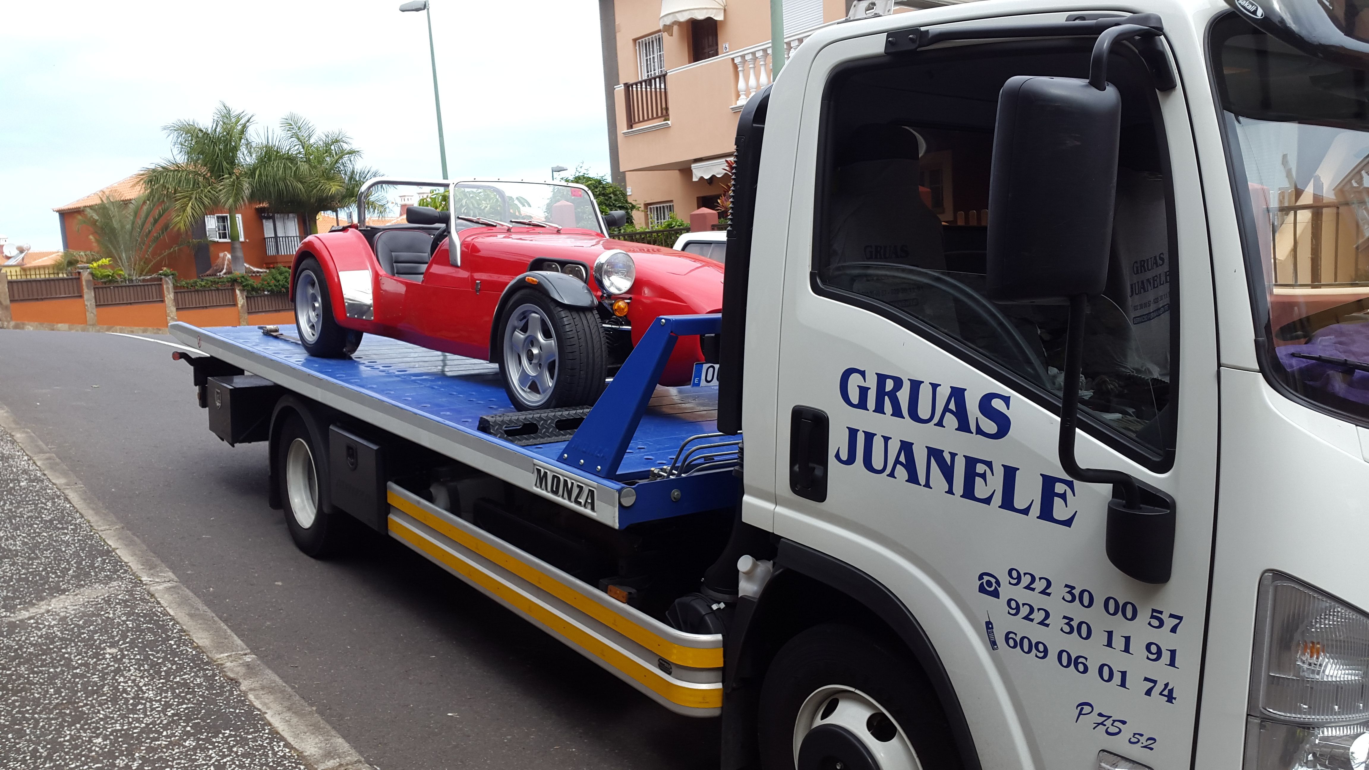 Transportes en general: Servicios de Grúas Juanele Transportes en general: Servicios de Grúas Juanele