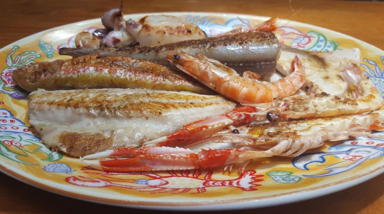Pescados: Carta de Restaurante Mena Pescados: Carta de Restaurante Mena
