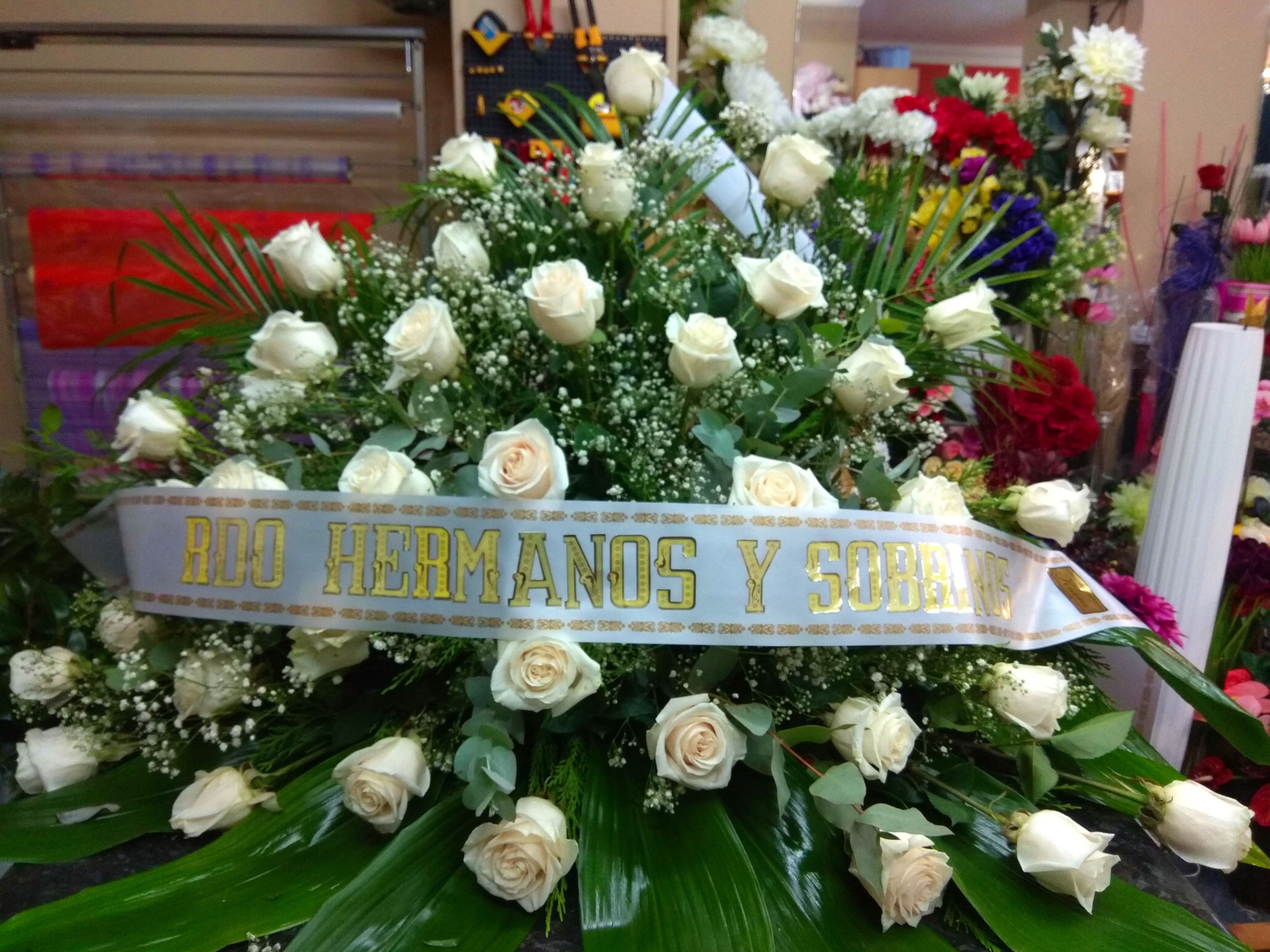 Centro funeral blanco Centro funeral blanco