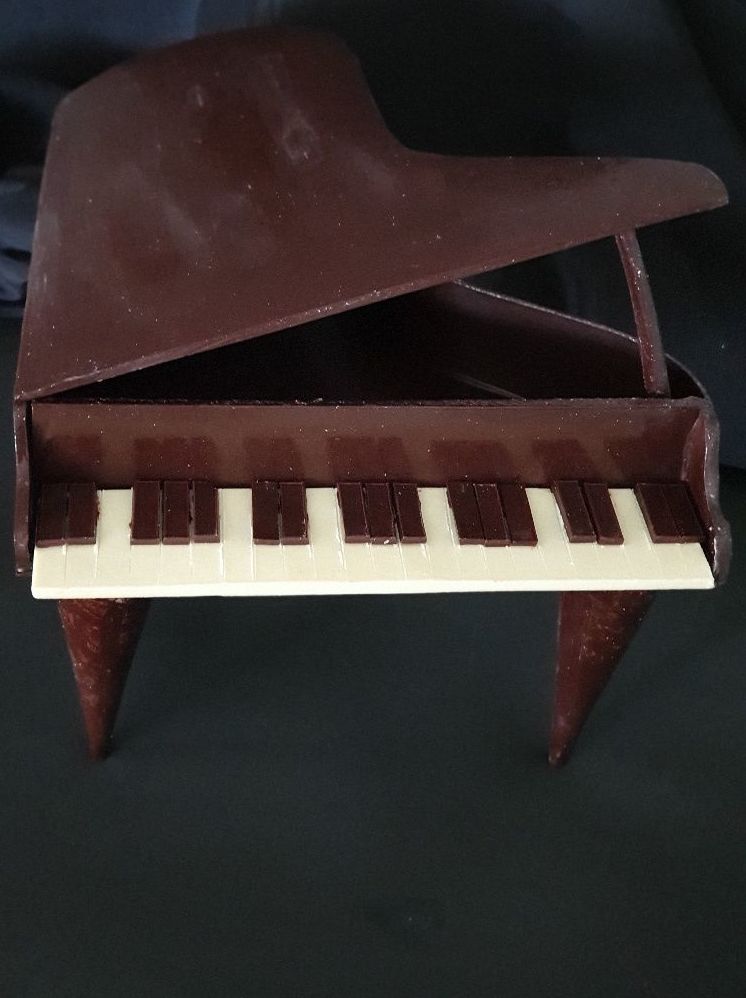 Piano de chocolate para mesas dulces en Marbella Piano de chocolate para mesas dulces en Marbella